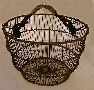 east coast clam basket from our antiques catalogue - Phoenixant.com