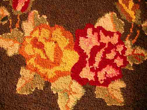 Hooked rug c. 1930 from our Antiques catalogue - Phoenixant.com